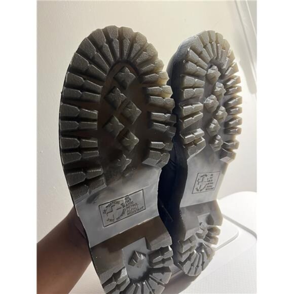 Dr. Martens Black Women's Shoes - Picture 4 of 12